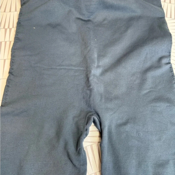 BLANQI EVERYDAY
Highwaist Postpartum + Nursing Support Leggings Size Large - Picture 4 of 6